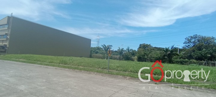 Venta de Lote Hab de 466.47m2 en Residencial - La Uruca